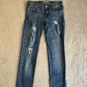 Bullhead Black Ripped Light-wash Skinny Jeans